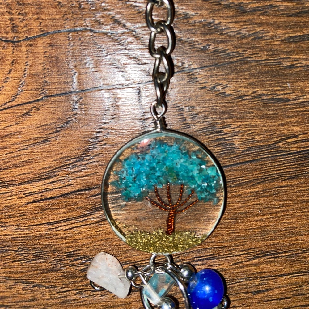 Tree Bead Keychain - Picture 2 of 9